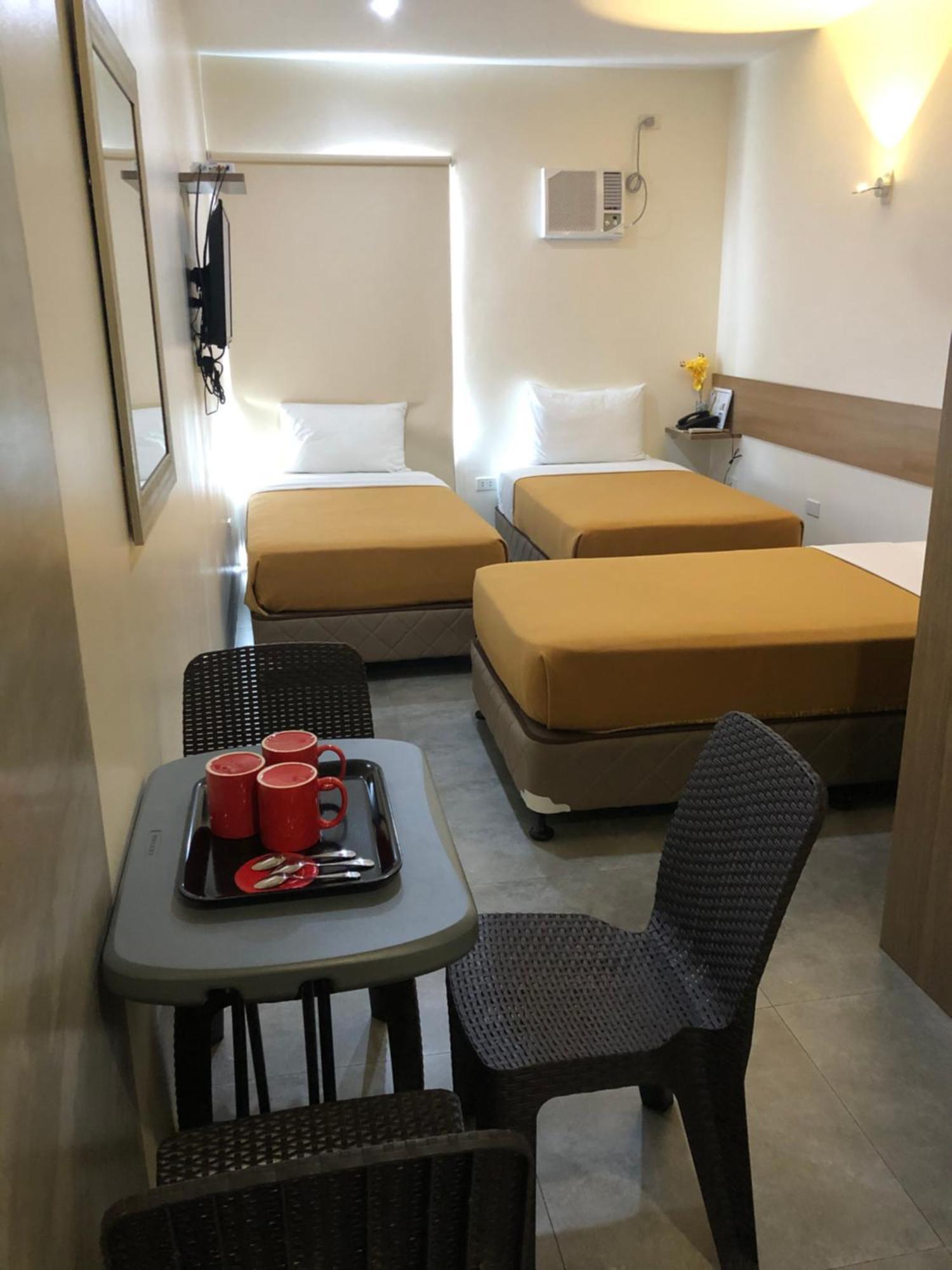 18 Suites Cebu Stadt Exterior foto